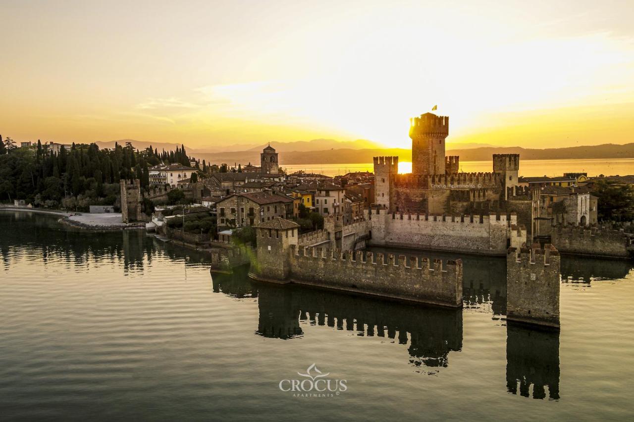 Crocus Apartments Sirmione Exterior photo